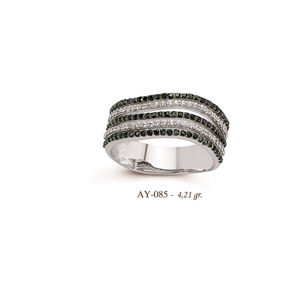 AY085
