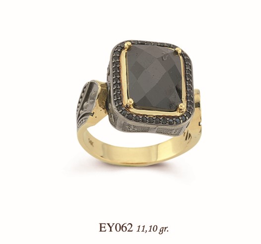 EY062