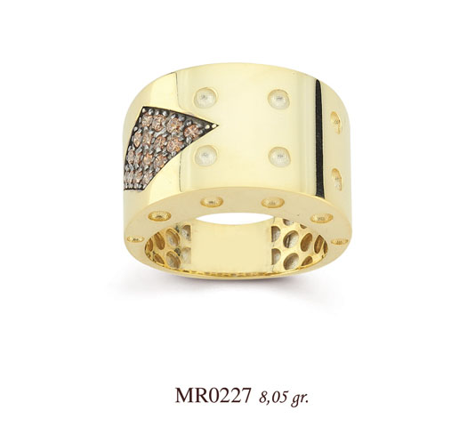 MR0227